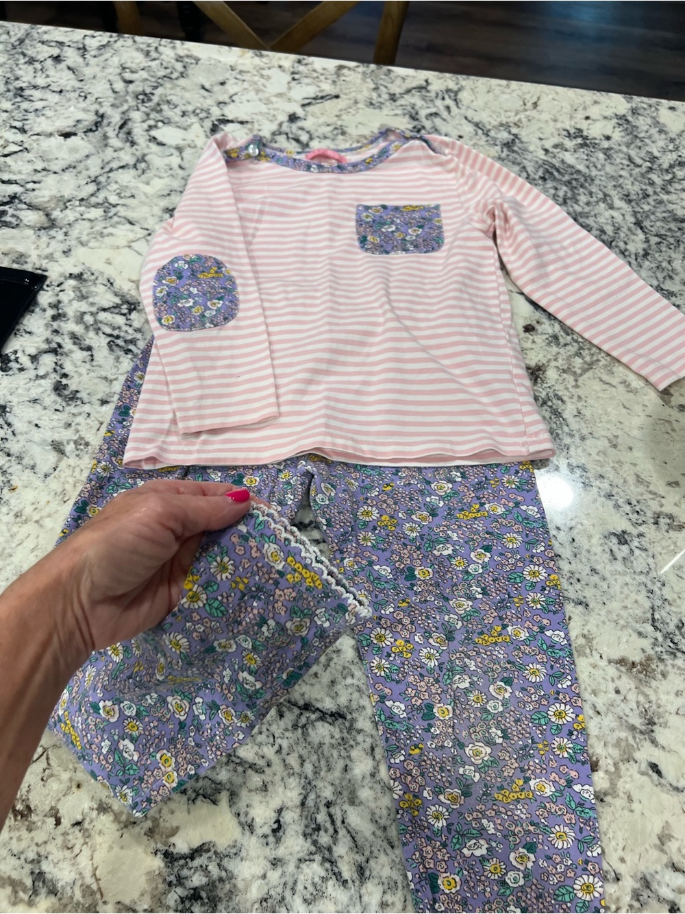Bisby Pink Striped Floral Trim set